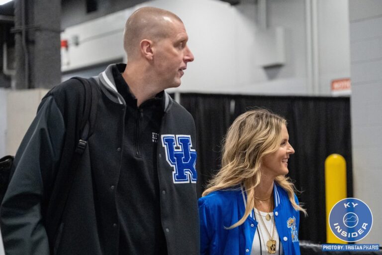 BREAKING: Mr. and Mrs. Kentucky Basketball Have Arrived at the NCAA Tournament…