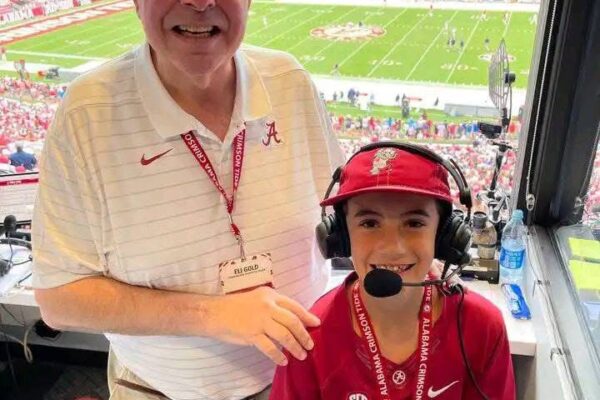 Tuscaloosa, AL – Legendary Broadcaster Eli Gold Honored with National Award for Excellence in Sports Broadcasting